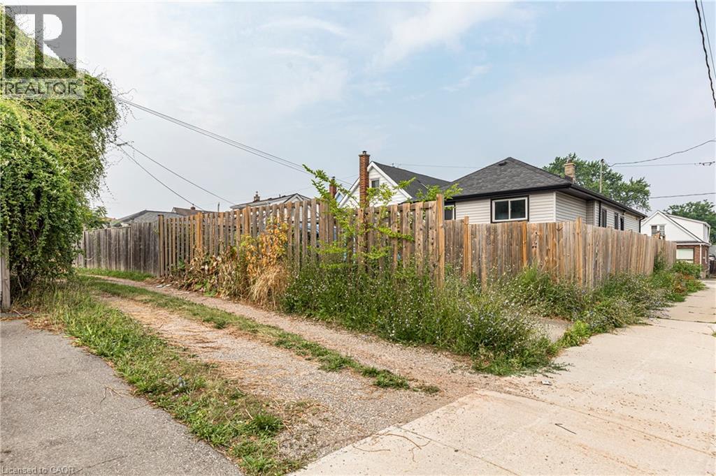 118 Julian Avenue, Hamilton, Ontario  L8H 5R7 - Photo 41 - 40816118