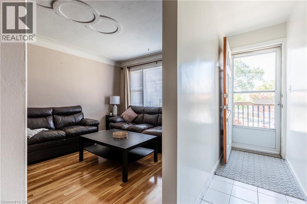 118 Julian Avenue, Hamilton, Ontario  L8H 5R7 - Photo 5 - 40816118