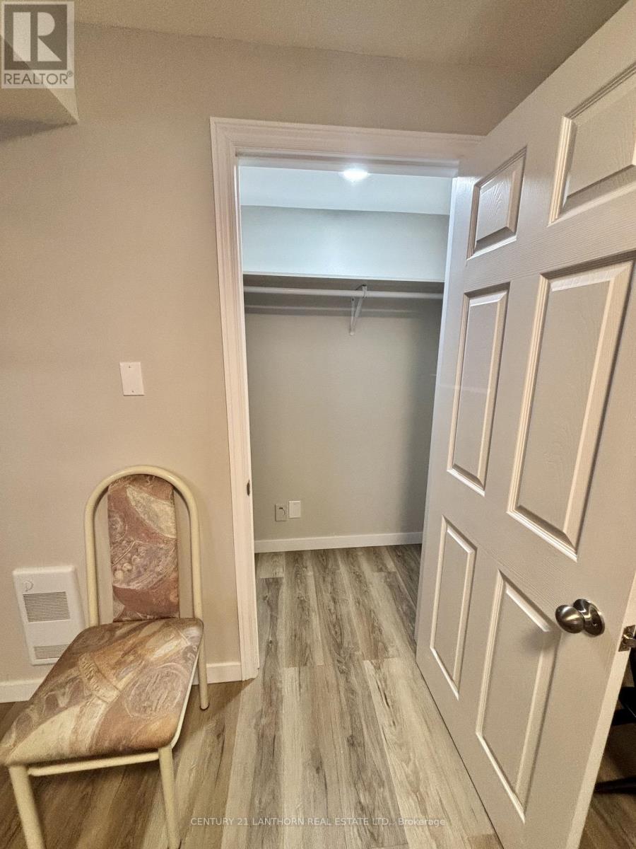 Lower - 3 1st Avenue, Prince Edward County, Ontario  K0K 3L0 - Photo 13 - X12935760