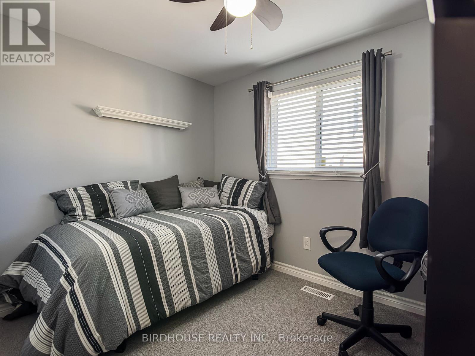 18 Mohawk Drive, Kawartha Lakes, Ontario  K9V 0J6 - Photo 19 - X12935928