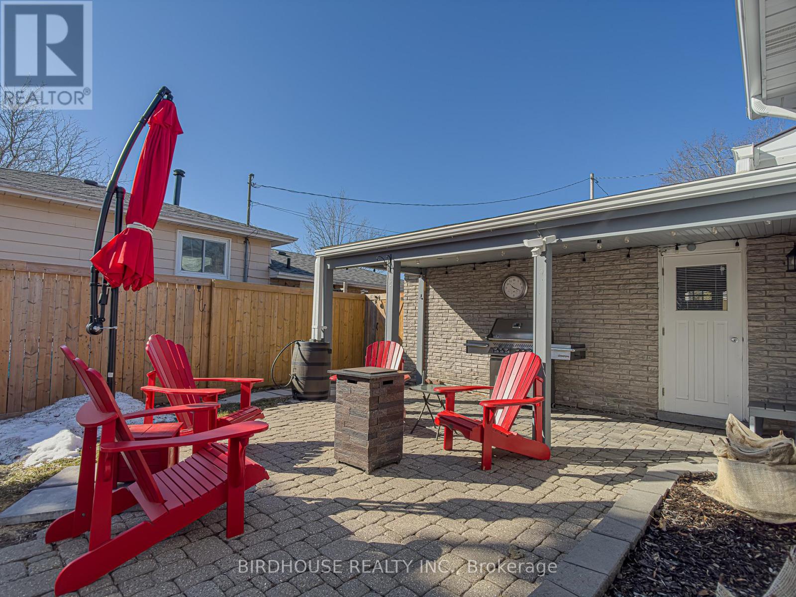 18 Mohawk Drive, Kawartha Lakes, Ontario  K9V 0J6 - Photo 30 - X12935928