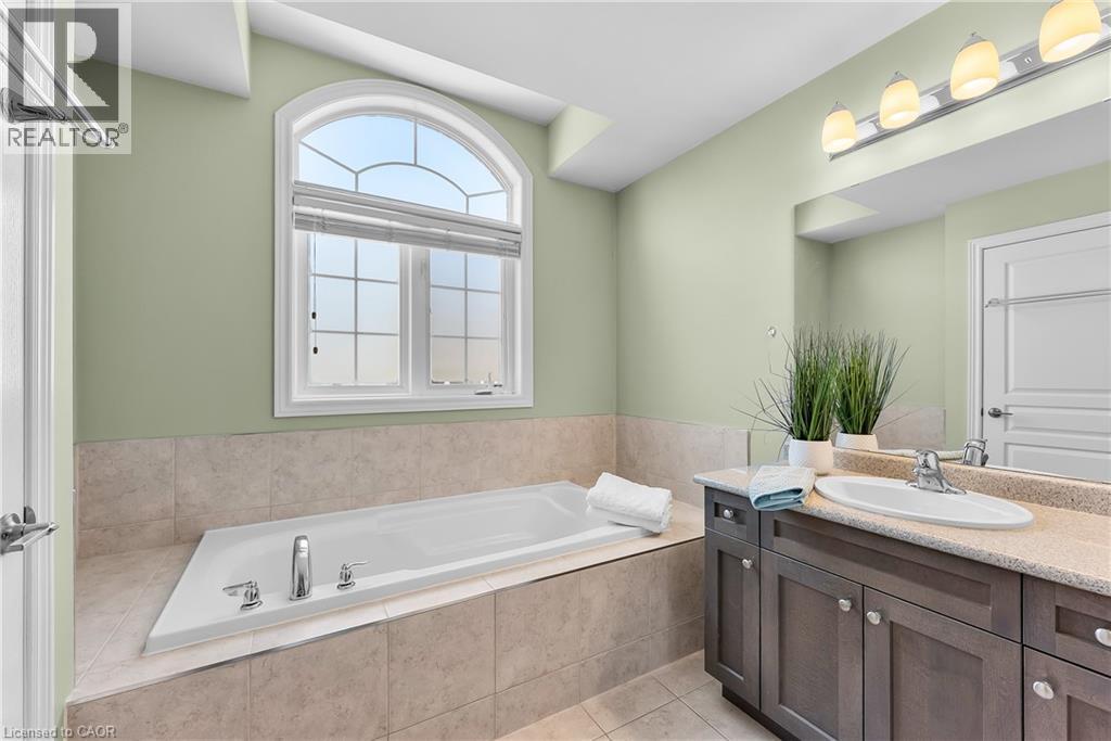 541 Winston Road Unit# 43, Grimsby, Ontario  L3M 0C5 - Photo 23 - 40805480