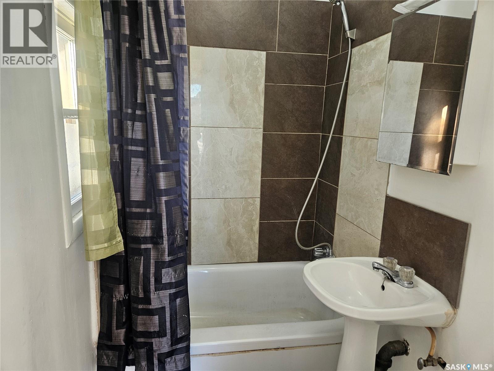 915 23rd Street W, Saskatoon, Saskatchewan  S7L 0S1 - Photo 13 - SK026519