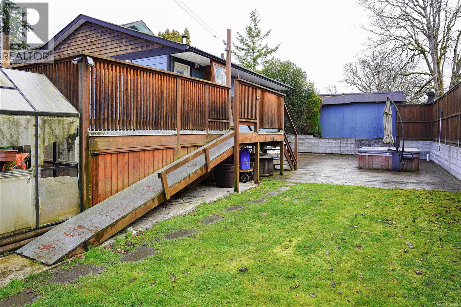 1009 Linda Lane, Langford, British Columbia V9B 2S7 - Photo 34 - 1030065