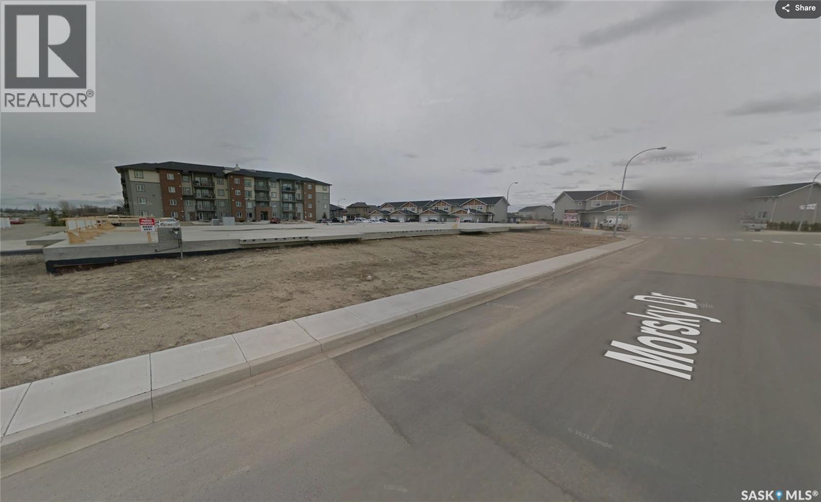 2155 Larter Road, Estevan, Saskatchewan  S4A 2Y1 - Photo 4 - SK031565