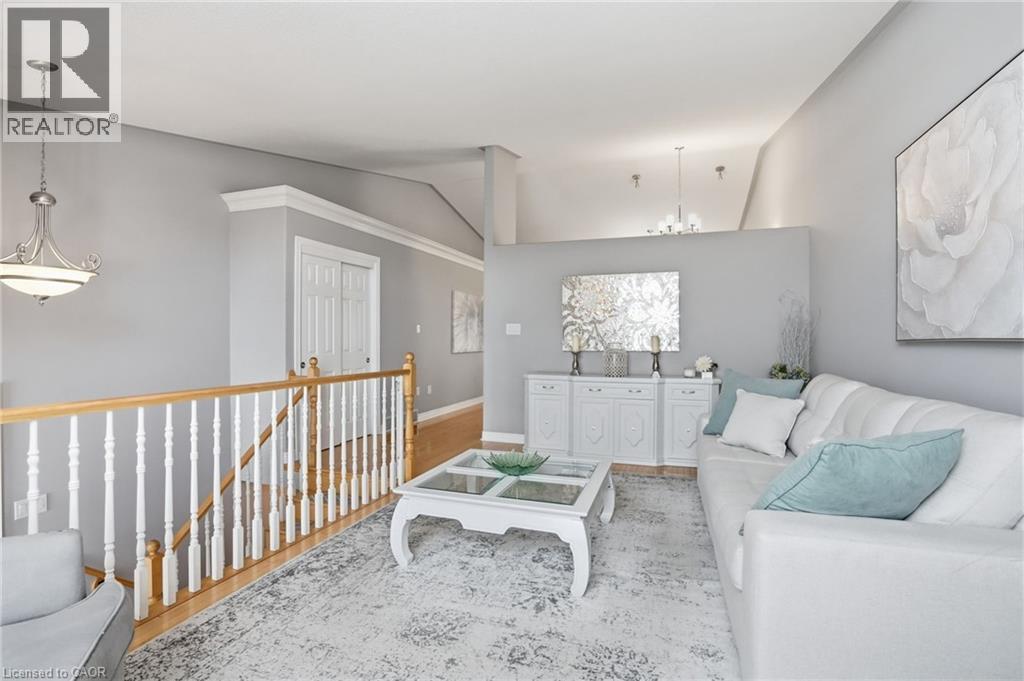 136 Courtney Crescent, Welland, Ontario  L3C 7H8 - Photo 5 - 40805975