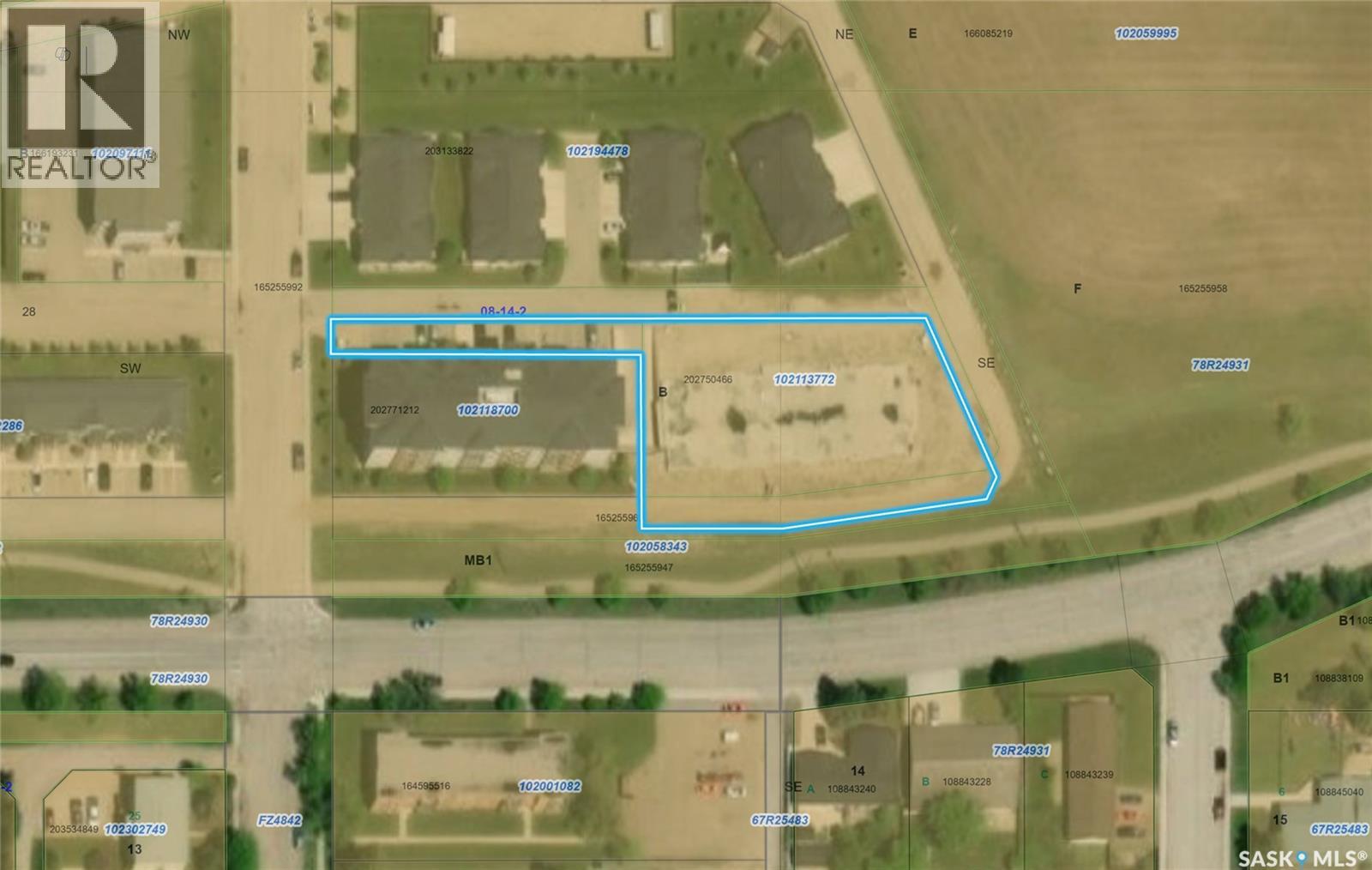 830 5th Street Ne, Weyburn, Saskatchewan  S4H 0Y9 - Photo 5 - SK031566