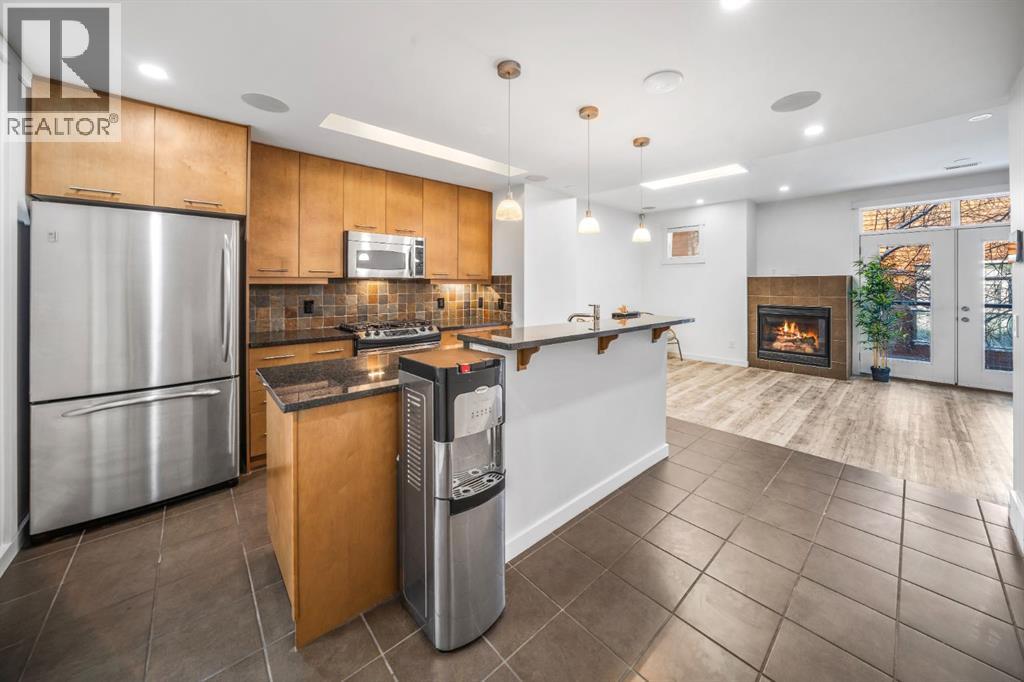 156 9 Street NE, Calgary, Alberta  T2E 0P4 - Photo 3 - A2287780