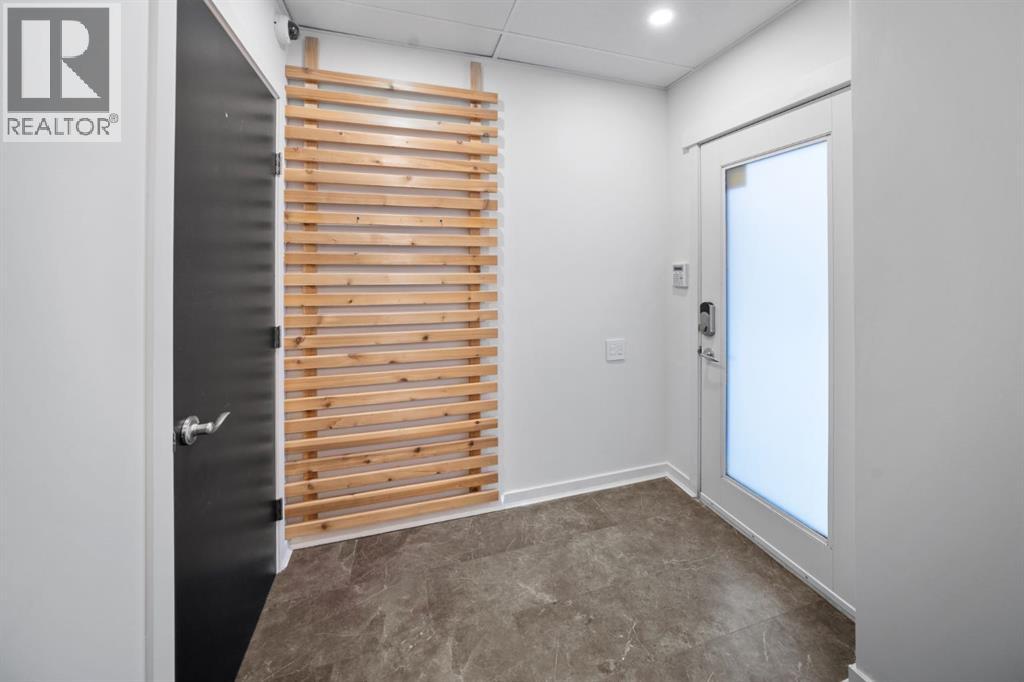 156 9 Street NE, Calgary, Alberta  T2E 0P4 - Photo 33 - A2287780