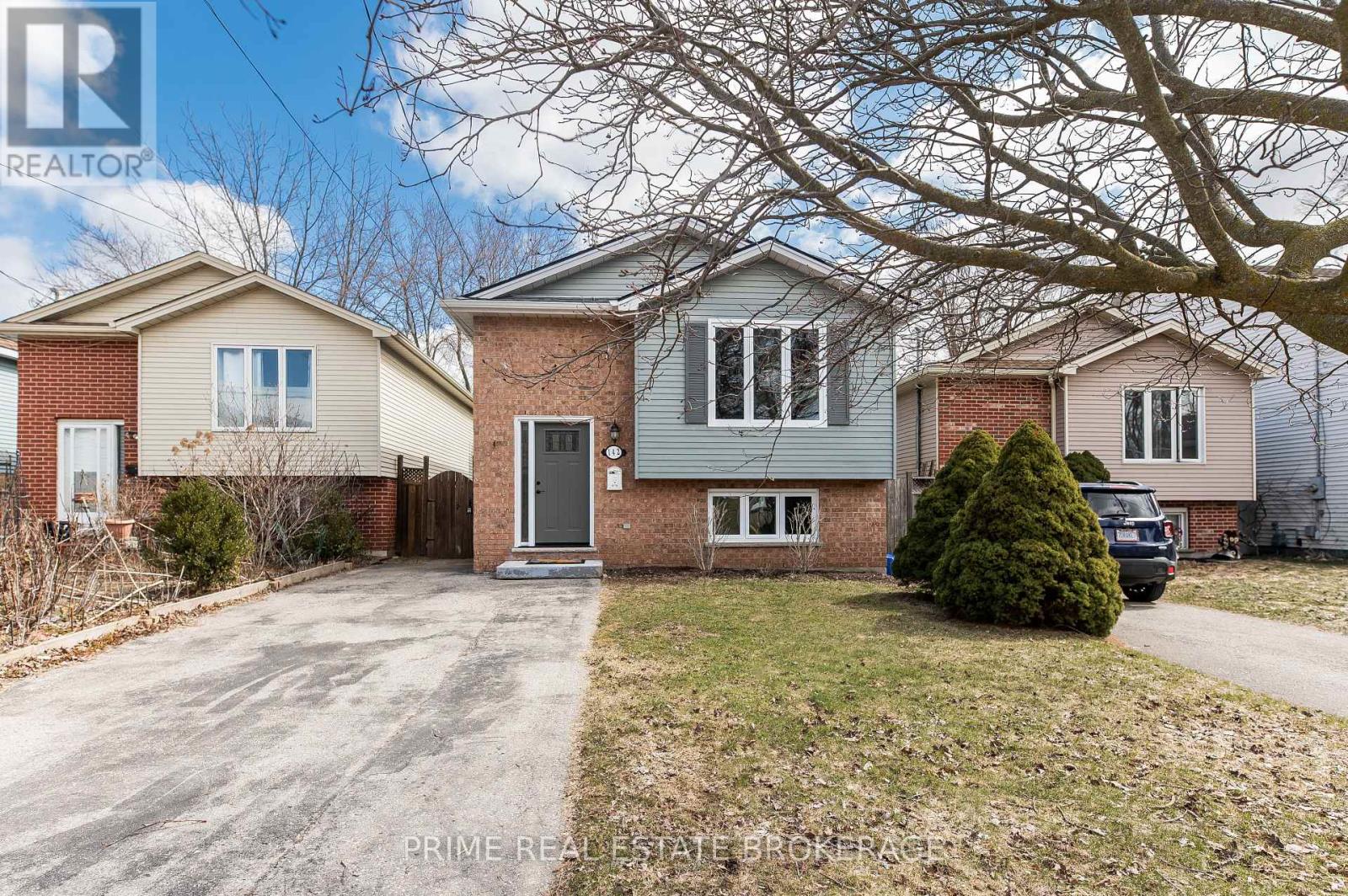 142 Chesley Avenue, London East, Ontario  N5Z 2L4 - Photo 1 - X12935804