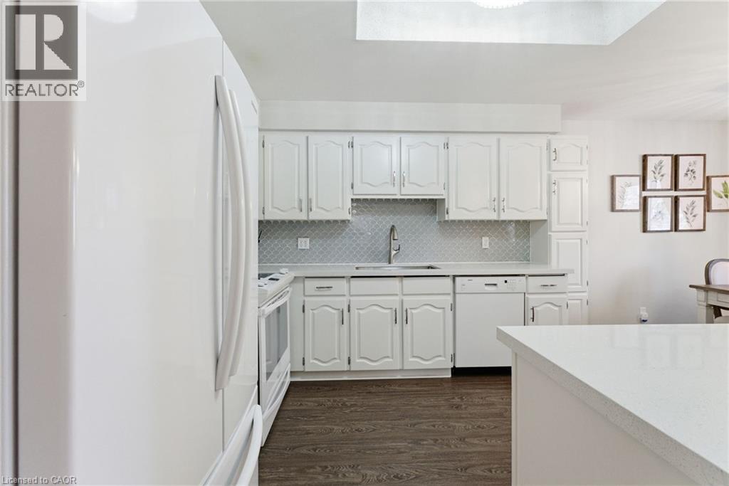 1205 Lamb's Court Unit# 15, Burlington, Ontario  L7S 2G5 - Photo 17 - 40816143