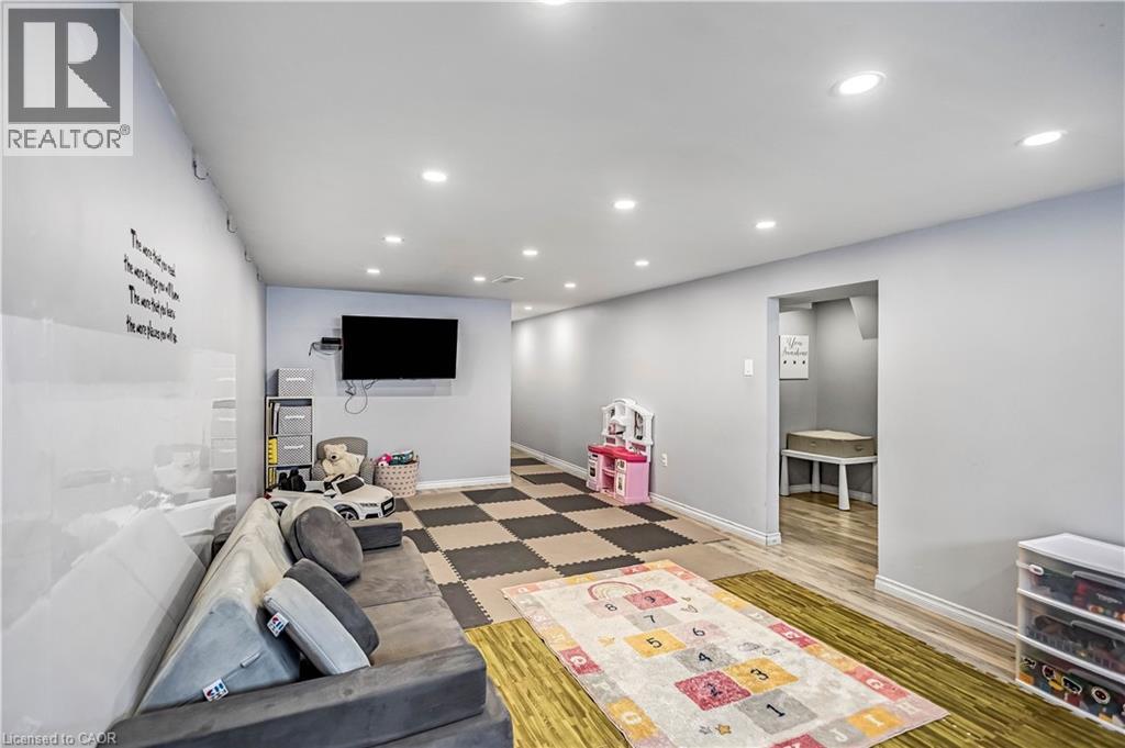 5 Carrington Court, Hamilton, Ontario  L9A 4N5 - Photo 28 - 40816171