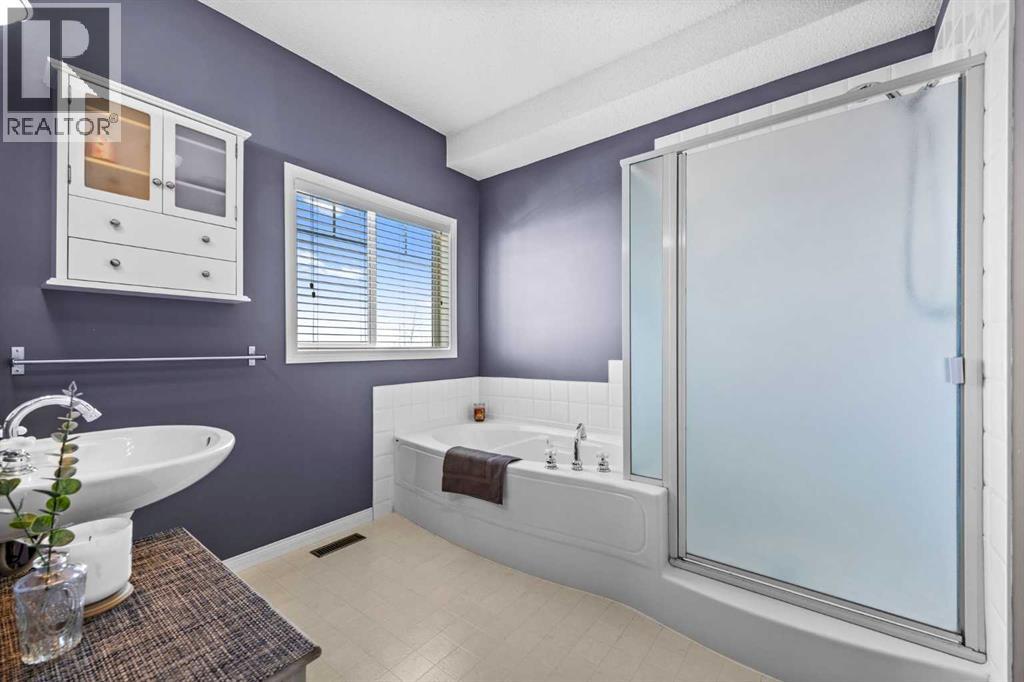 175 Sierra Morena Landing SW, Calgary, Alberta  T3H 4K3 - Photo 24 - A2296628