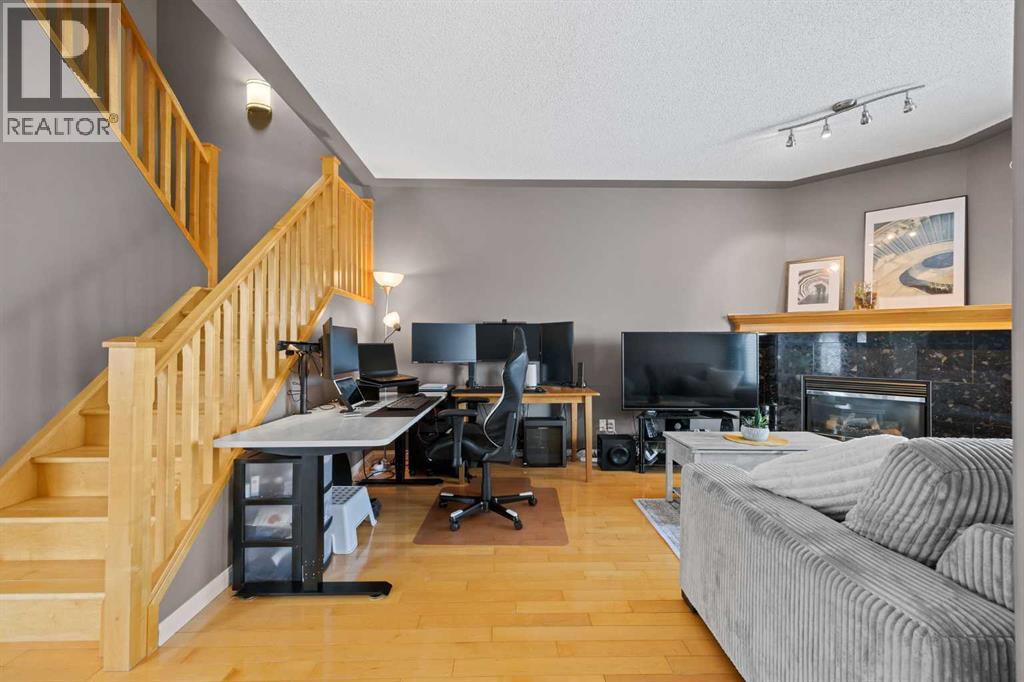 175 Sierra Morena Landing SW, Calgary, Alberta  T3H 4K3 - Photo 2 - A2296628