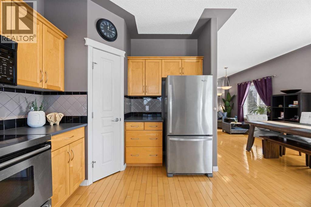 175 Sierra Morena Landing SW, Calgary, Alberta  T3H 4K3 - Photo 19 - A2296628