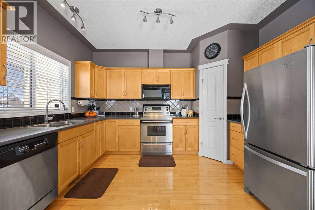 175 Sierra Morena Landing SW, Calgary, Alberta  T3H 4K3 - Photo 16 - A2296628