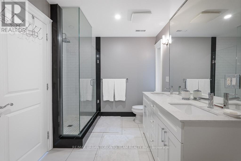 21a Grove Avenue, Toronto, Ontario  M6J 3B5 - Photo 17 - C12935702