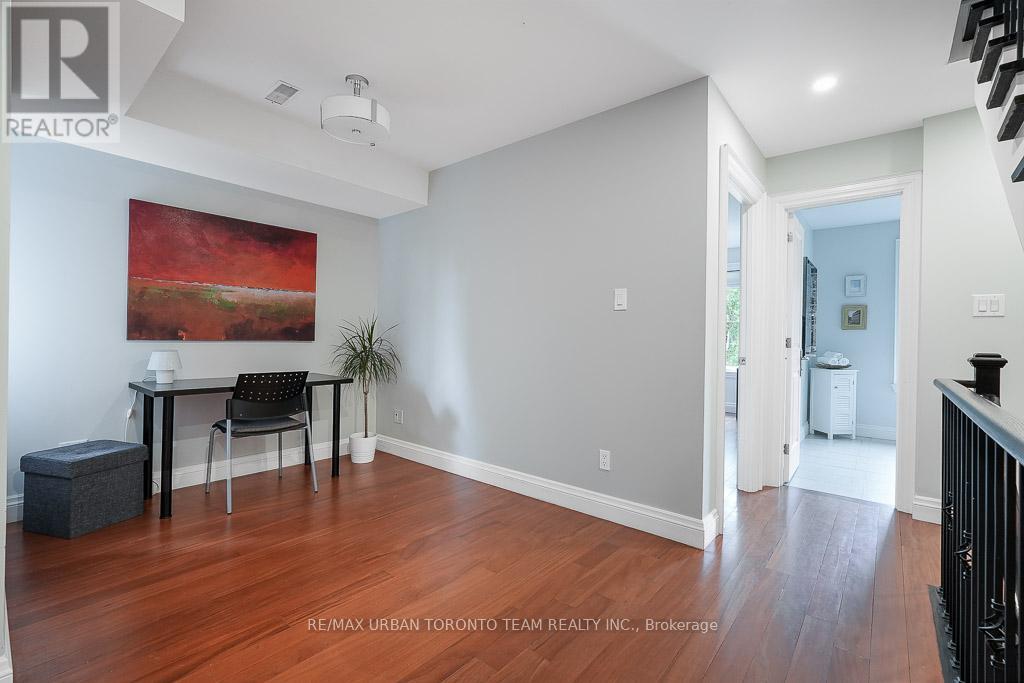 21a Grove Avenue, Toronto, Ontario  M6J 3B5 - Photo 22 - C12935702