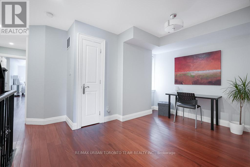 21a Grove Avenue, Toronto, Ontario  M6J 3B5 - Photo 23 - C12935702