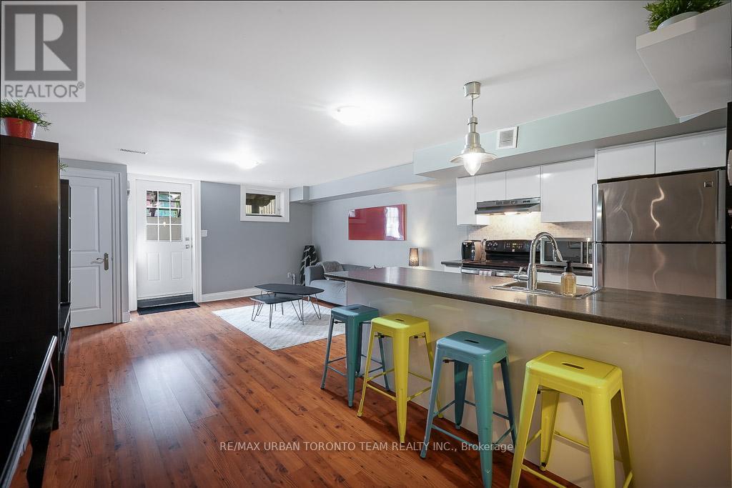 21a Grove Avenue, Toronto, Ontario  M6J 3B5 - Photo 28 - C12935702