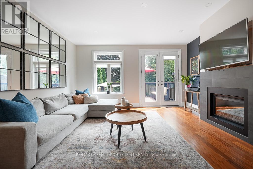 21a Grove Avenue, Toronto, Ontario  M6J 3B5 - Photo 7 - C12935702