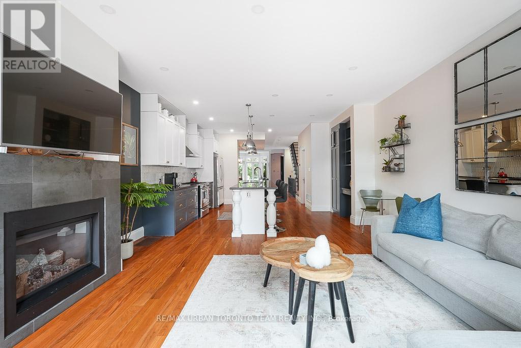 21a Grove Avenue, Toronto, Ontario  M6J 3B5 - Photo 8 - C12935702