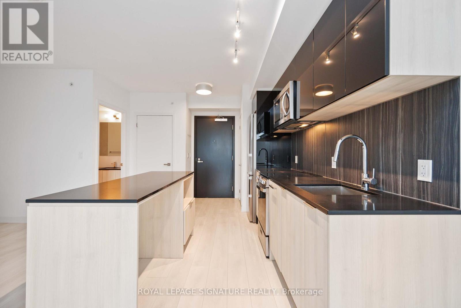 332 - 31 Tippett Road, Toronto, Ontario  M3H 0C8 - Photo 7 - C12935726