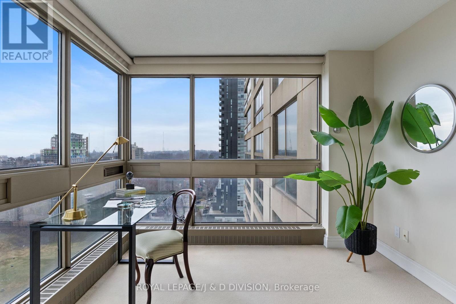 1405 - 63 St Clair Avenue W, Toronto, Ontario  M4V 2Y9 - Photo 22 - C12935742