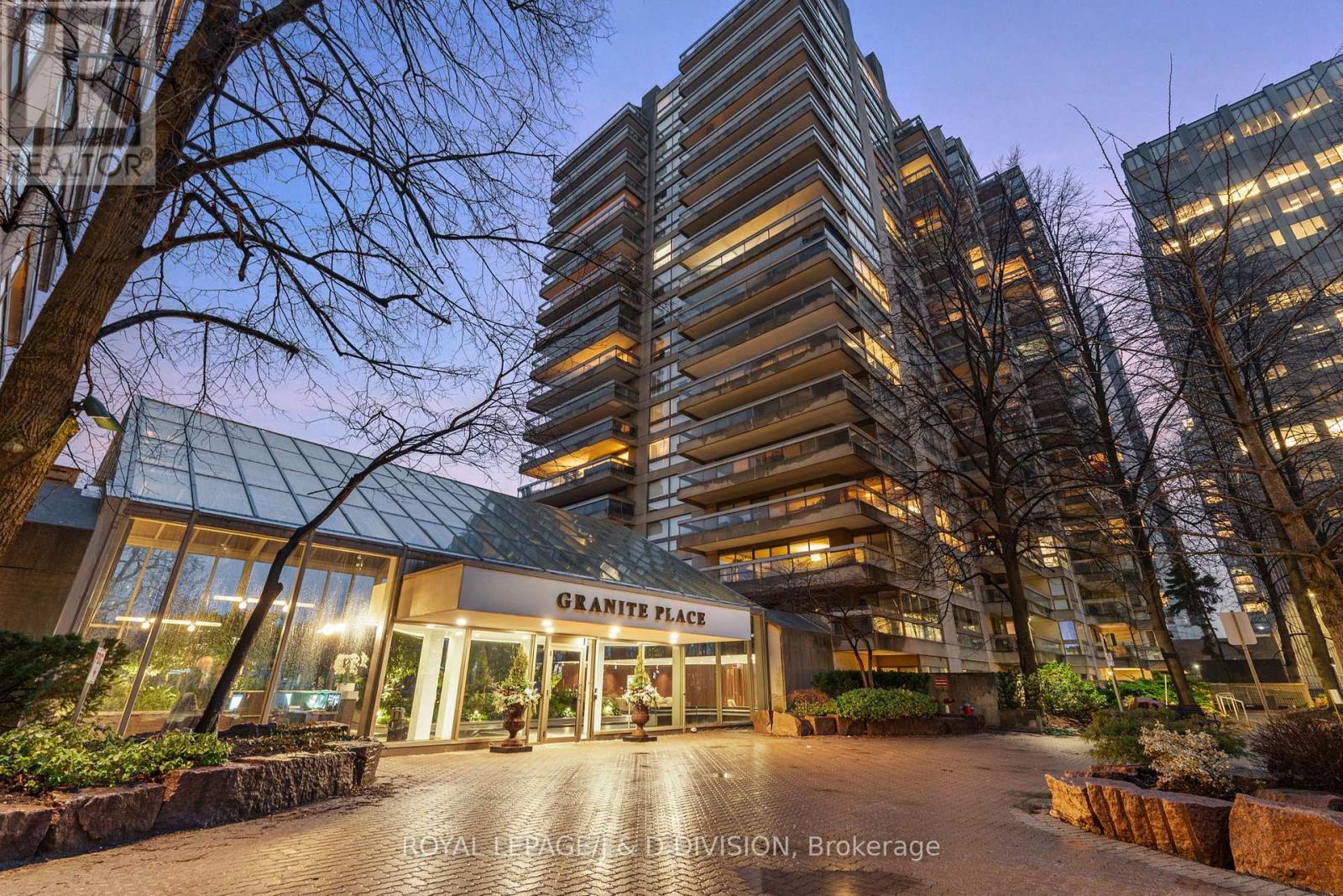 1405 - 63 St Clair Avenue W, Toronto, Ontario  M4V 2Y9 - Photo 40 - C12935742