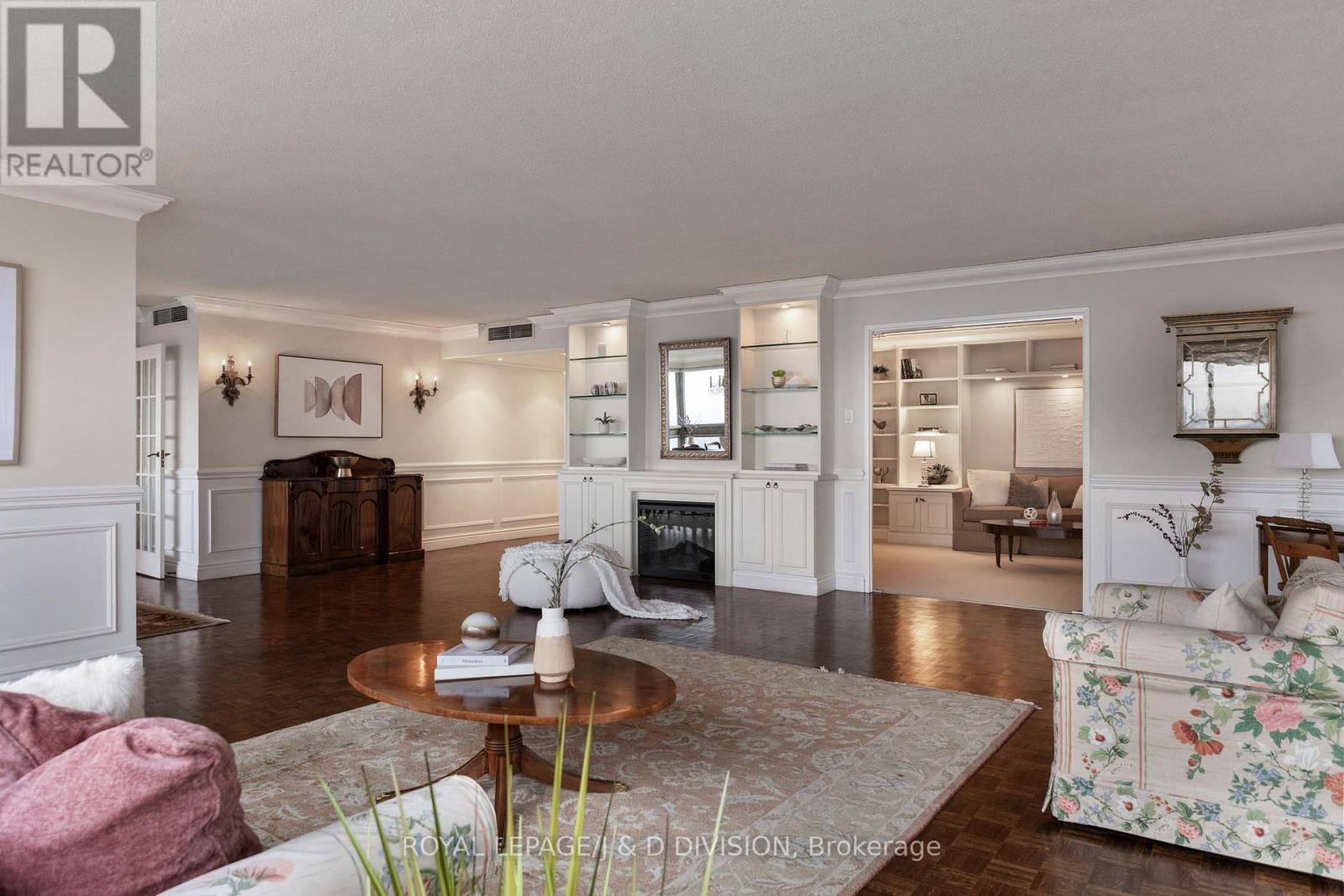 1405 - 63 St Clair Avenue W, Toronto, Ontario  M4V 2Y9 - Photo 5 - C12935742