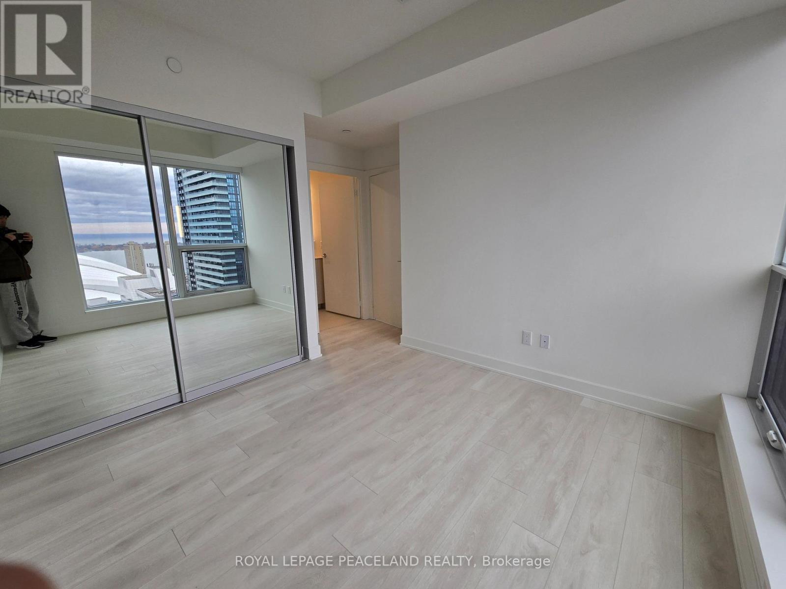 3016 - 35 Mercer Street, Toronto, Ontario  M5V 0V1 - Photo 6 - C12935756