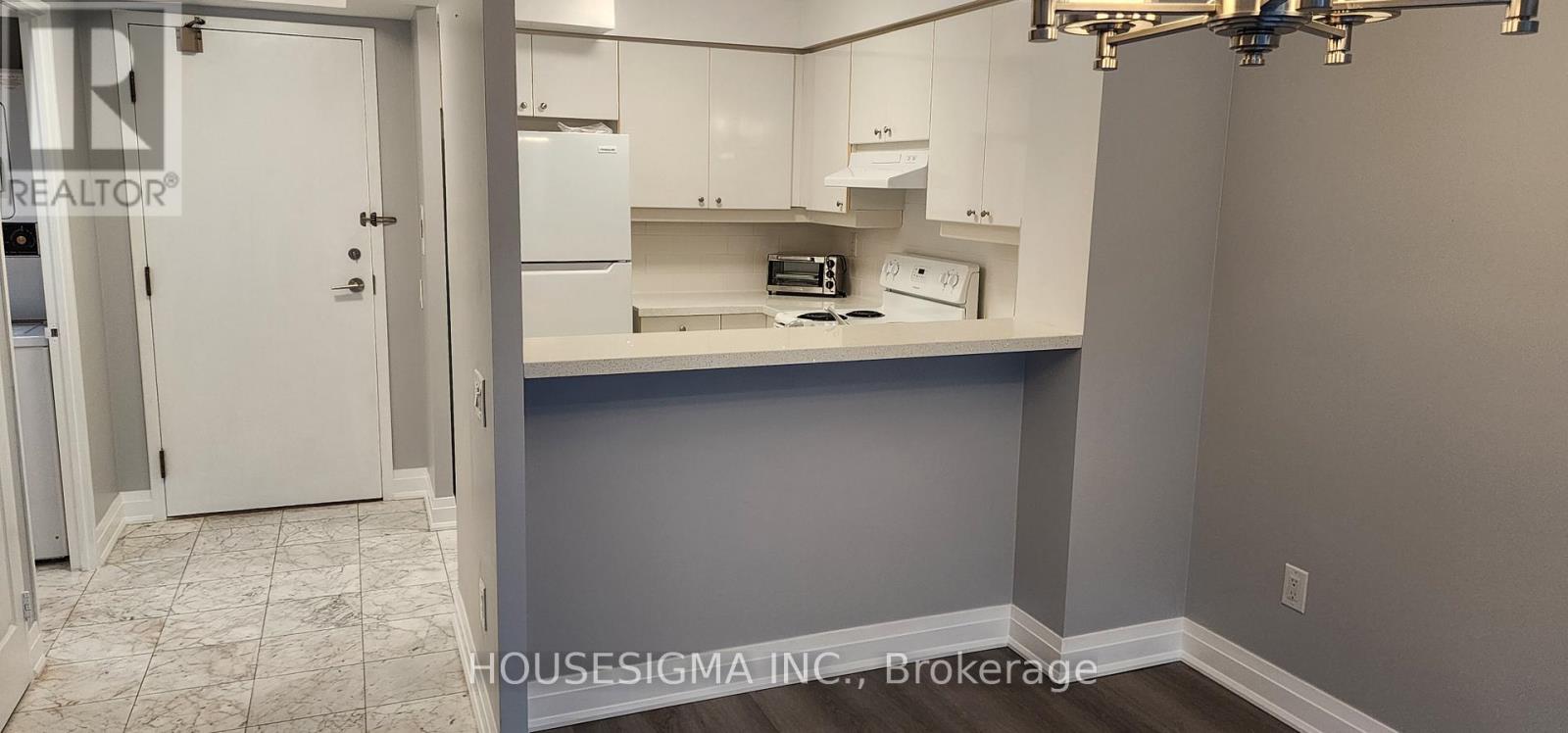 703 - 942 Yonge Street, Toronto, Ontario  M4W 3S8 - Photo 10 - C12935854