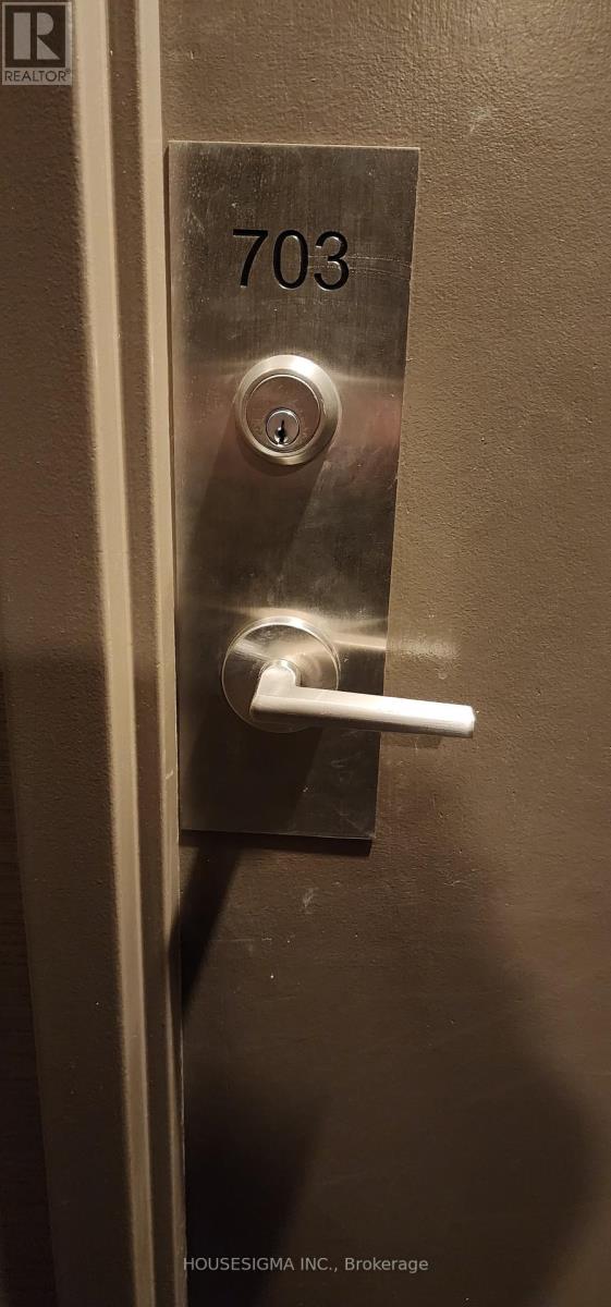 703 - 942 Yonge Street, Toronto, Ontario  M4W 3S8 - Photo 2 - C12935854