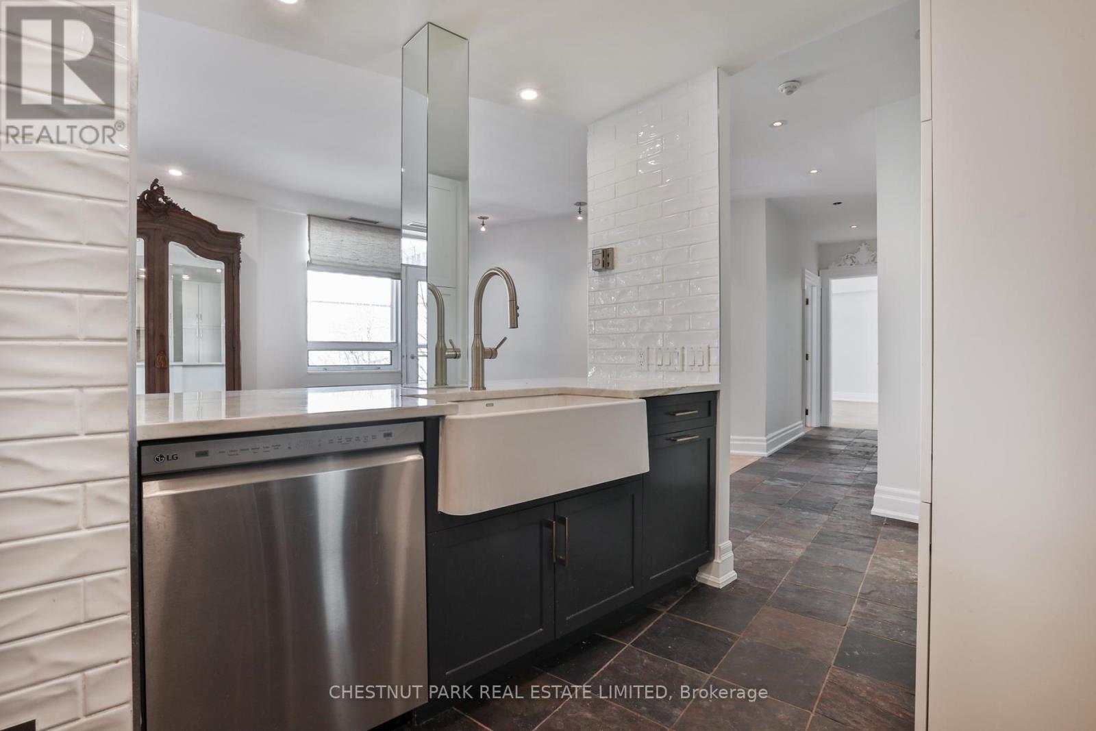 36 - 33 Price Street, Toronto, Ontario  M4W 1Z1 - Photo 15 - C12935922