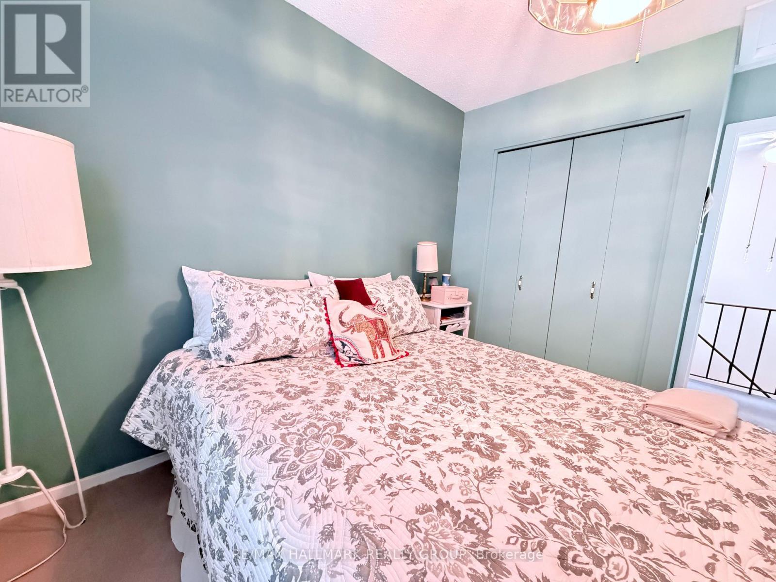 8 - 837 Eastvale Drive, Ottawa, Ontario  K1J 7T5 - Photo 15 - X12935698