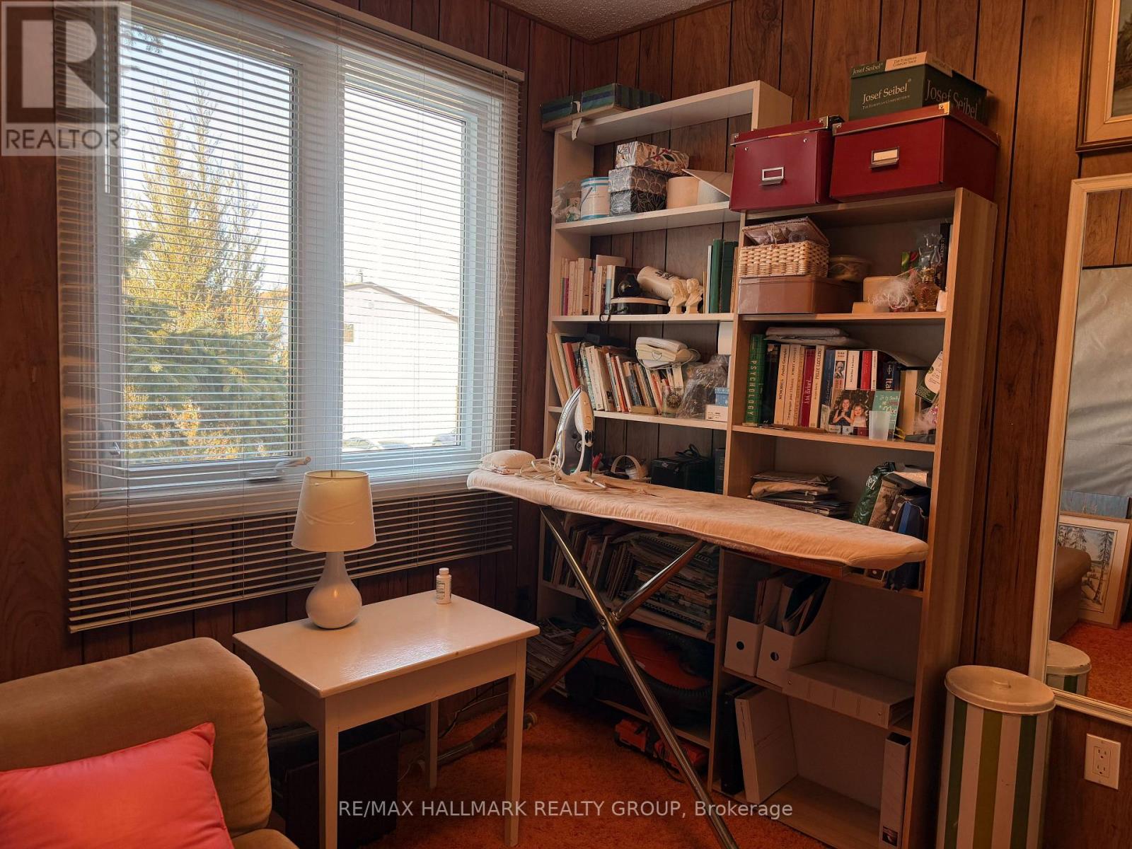 8 - 837 Eastvale Drive, Ottawa, Ontario  K1J 7T5 - Photo 17 - X12935698