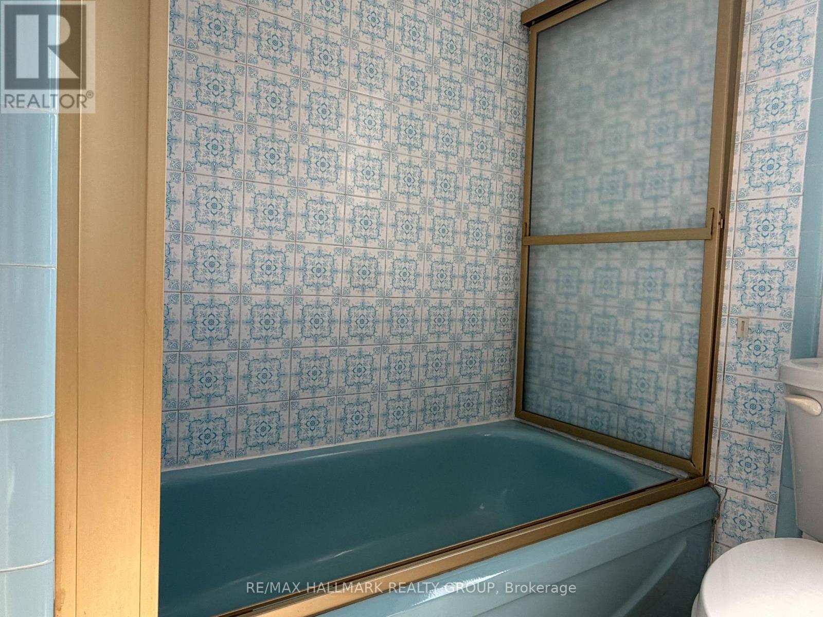 8 - 837 Eastvale Drive, Ottawa, Ontario  K1J 7T5 - Photo 19 - X12935698