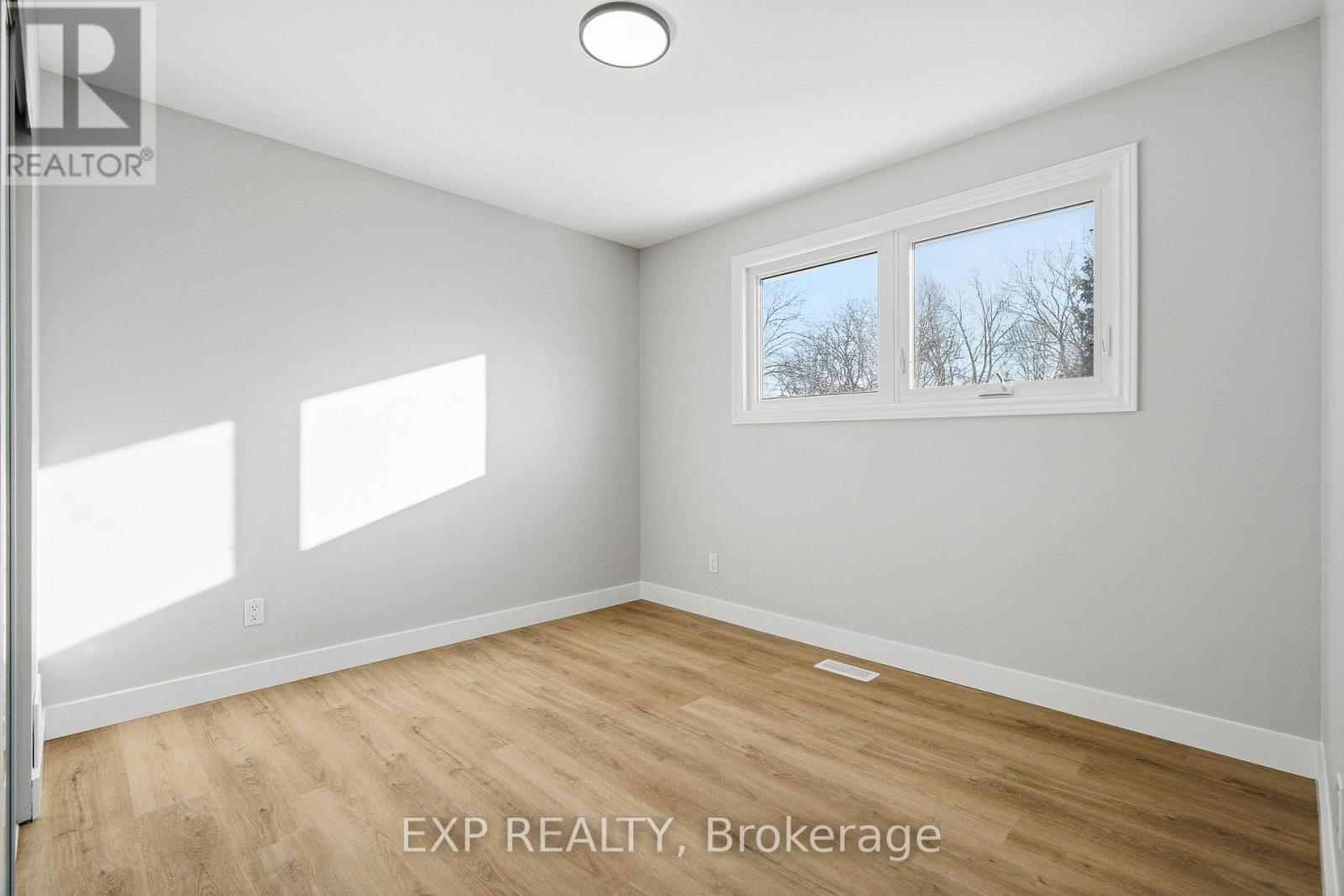 2158 Fillmore Crescent, Ottawa, Ontario  K1J 6A4 - Photo 25 - X12935712