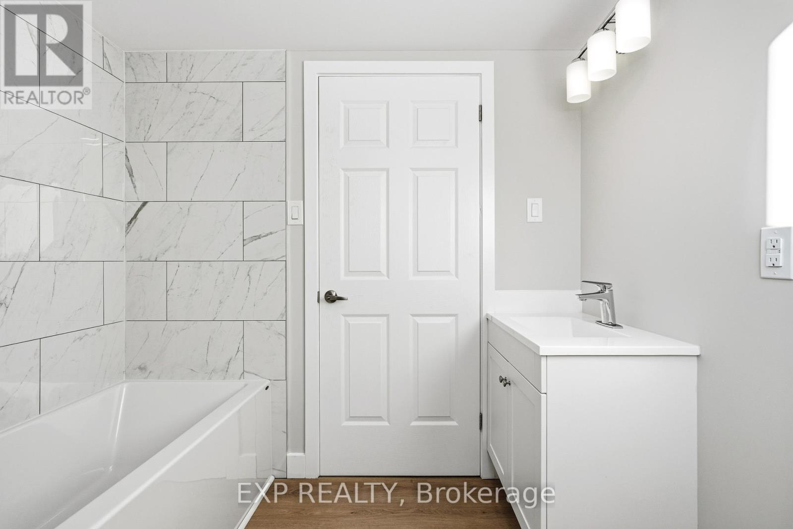 2158 Fillmore Crescent, Ottawa, Ontario  K1J 6A4 - Photo 31 - X12935712