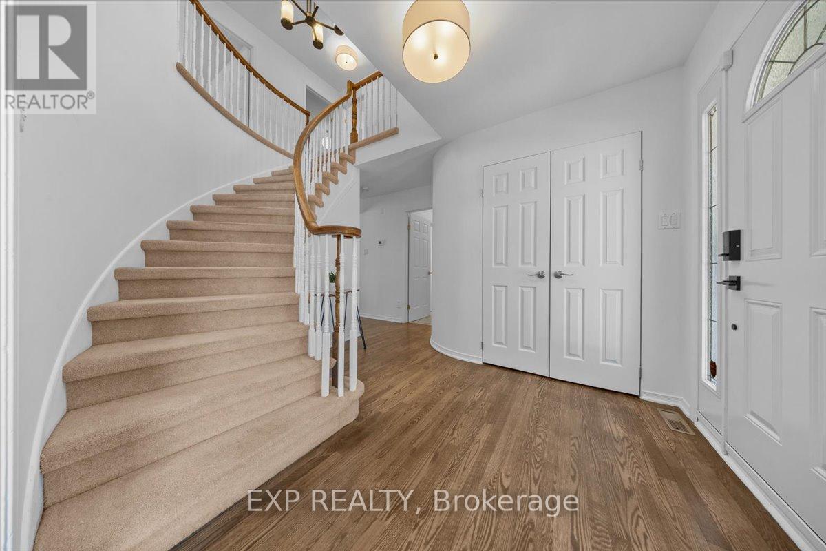 25 Cullen Court, Ottawa, Ontario  K2G 4Z3 - Photo 3 - X12935738