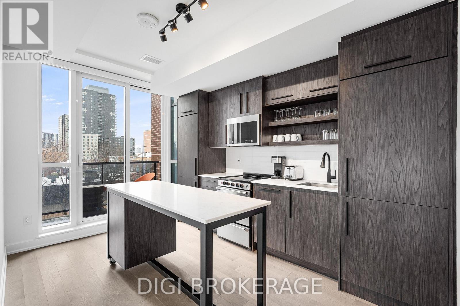 303 - 560 Rideau Street, Ottawa, Ontario  K1N 5Z8 - Photo 2 - X12935878