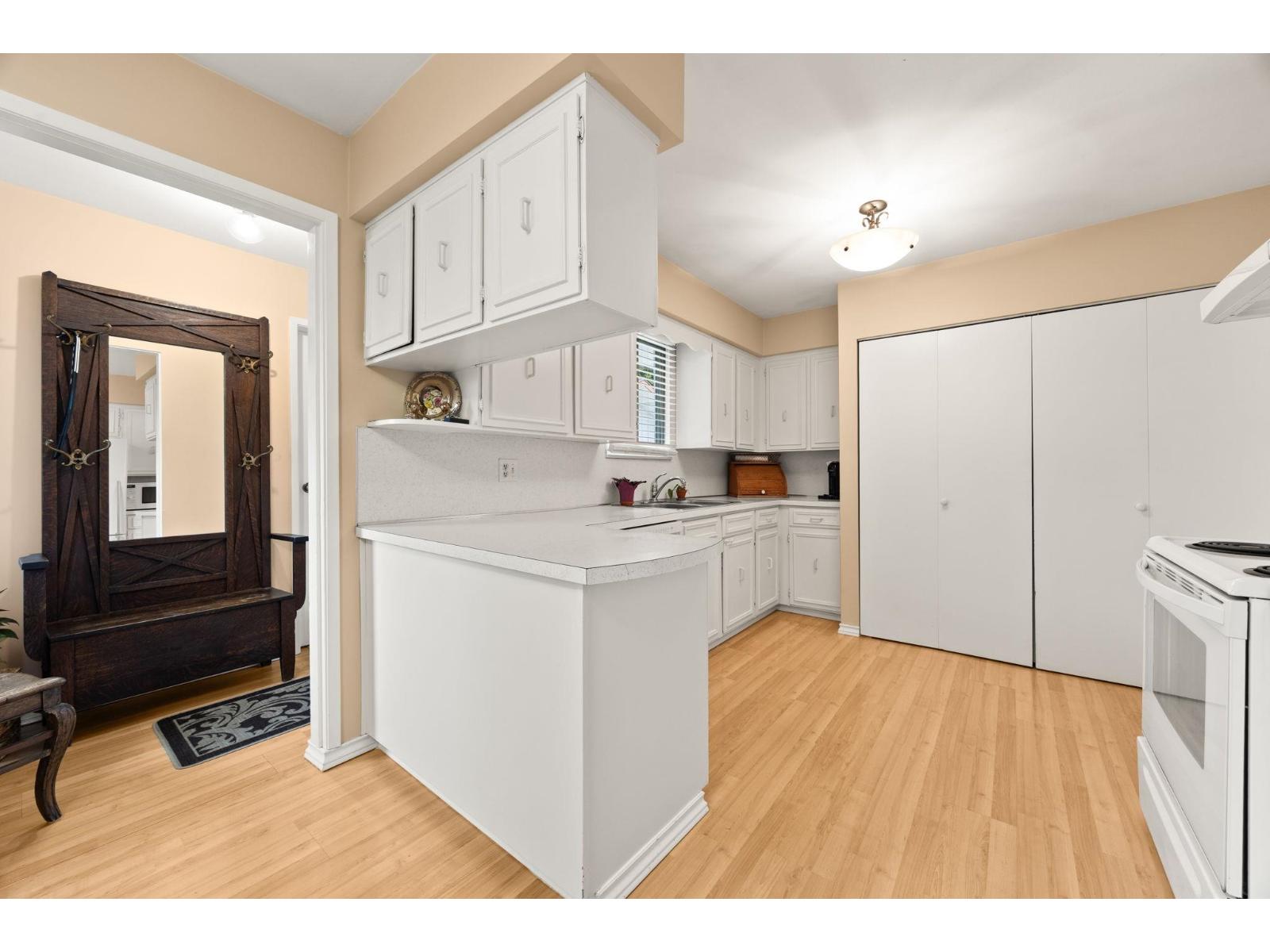 11060 Wren Crescent, Surrey, British Columbia  V3R 5A2 - Photo 15 - R3104669