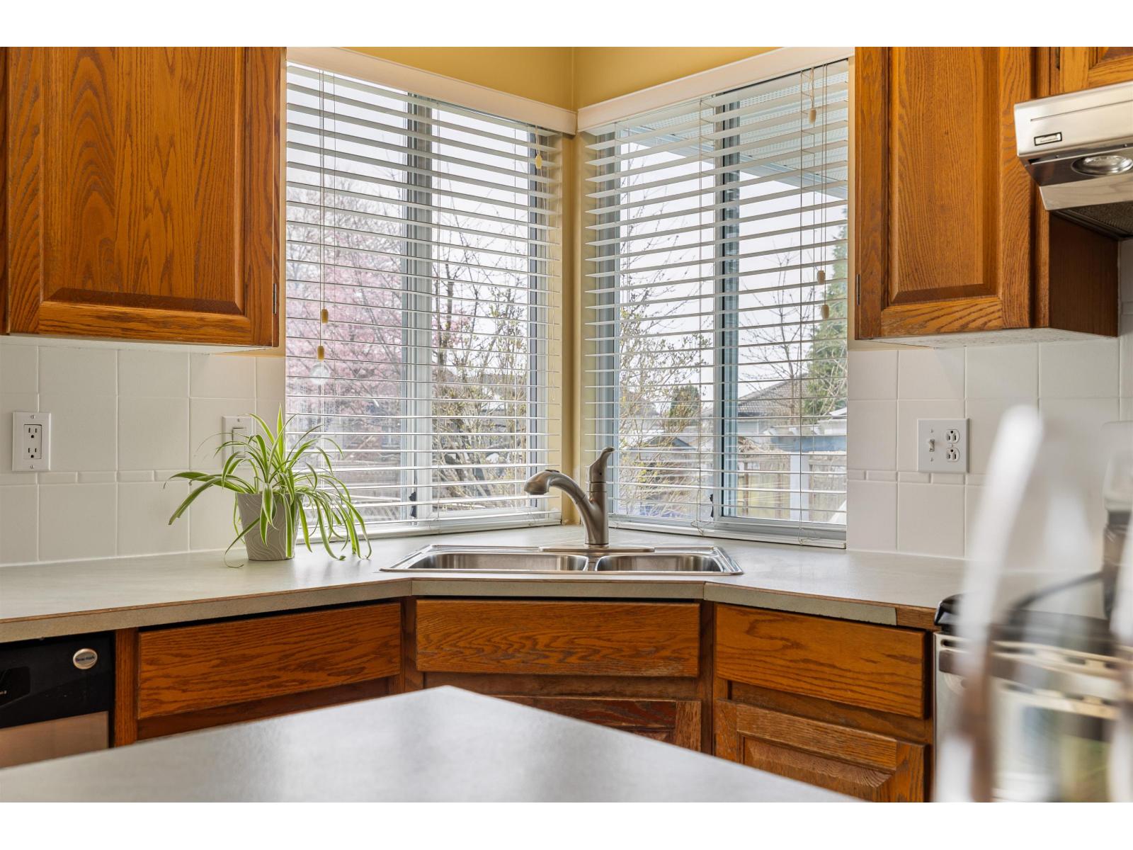 14316 92 Avenue, Surrey, British Columbia  V3V 1J6 - Photo 12 - R3103262