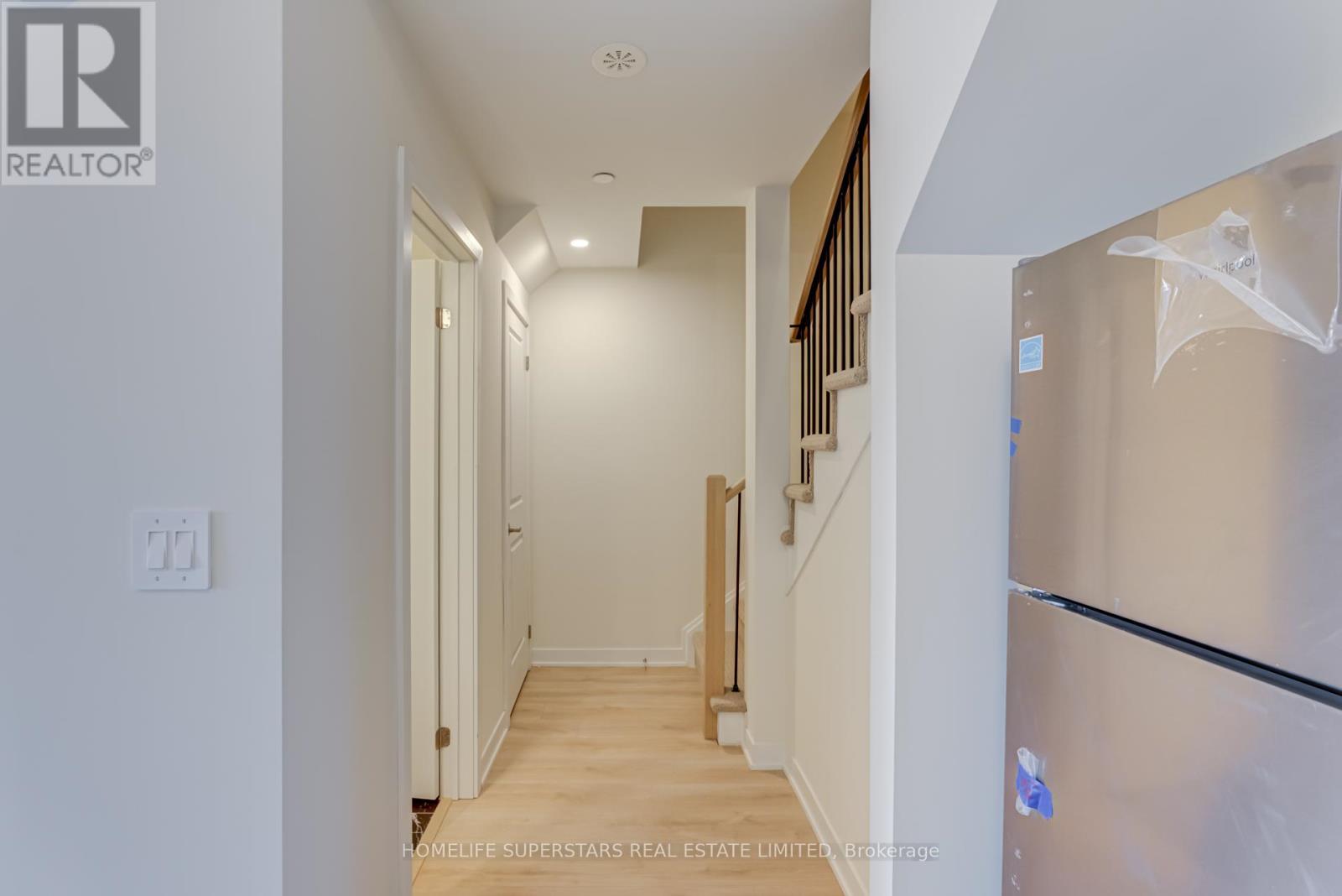 313 - 1695 Dersan Street, Pickering, Ontario  L1V 2P8 - Photo 8 - E12935826