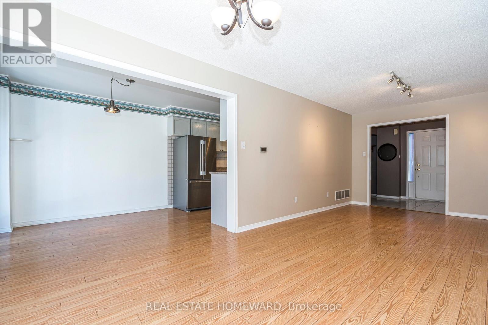 1941 Pine Grove Avenue, Pickering, Ontario  L1V 6R4 - Photo 5 - E12935914