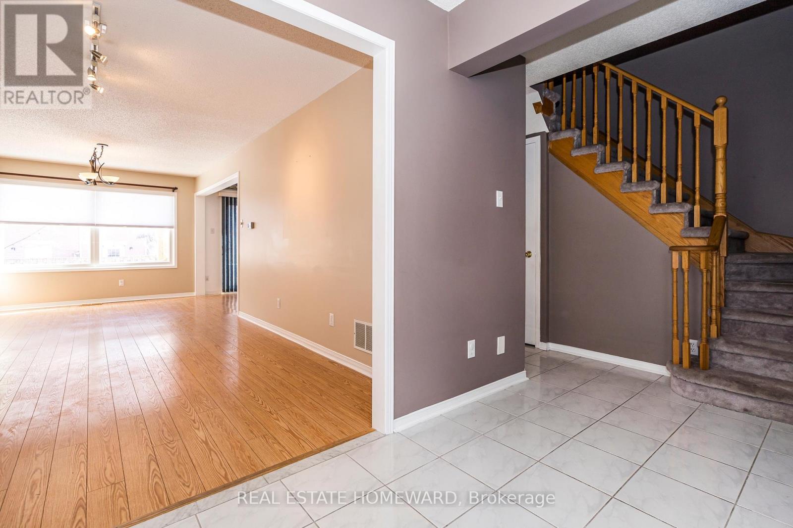 1941 Pine Grove Avenue, Pickering, Ontario  L1V 6R4 - Photo 6 - E12935914