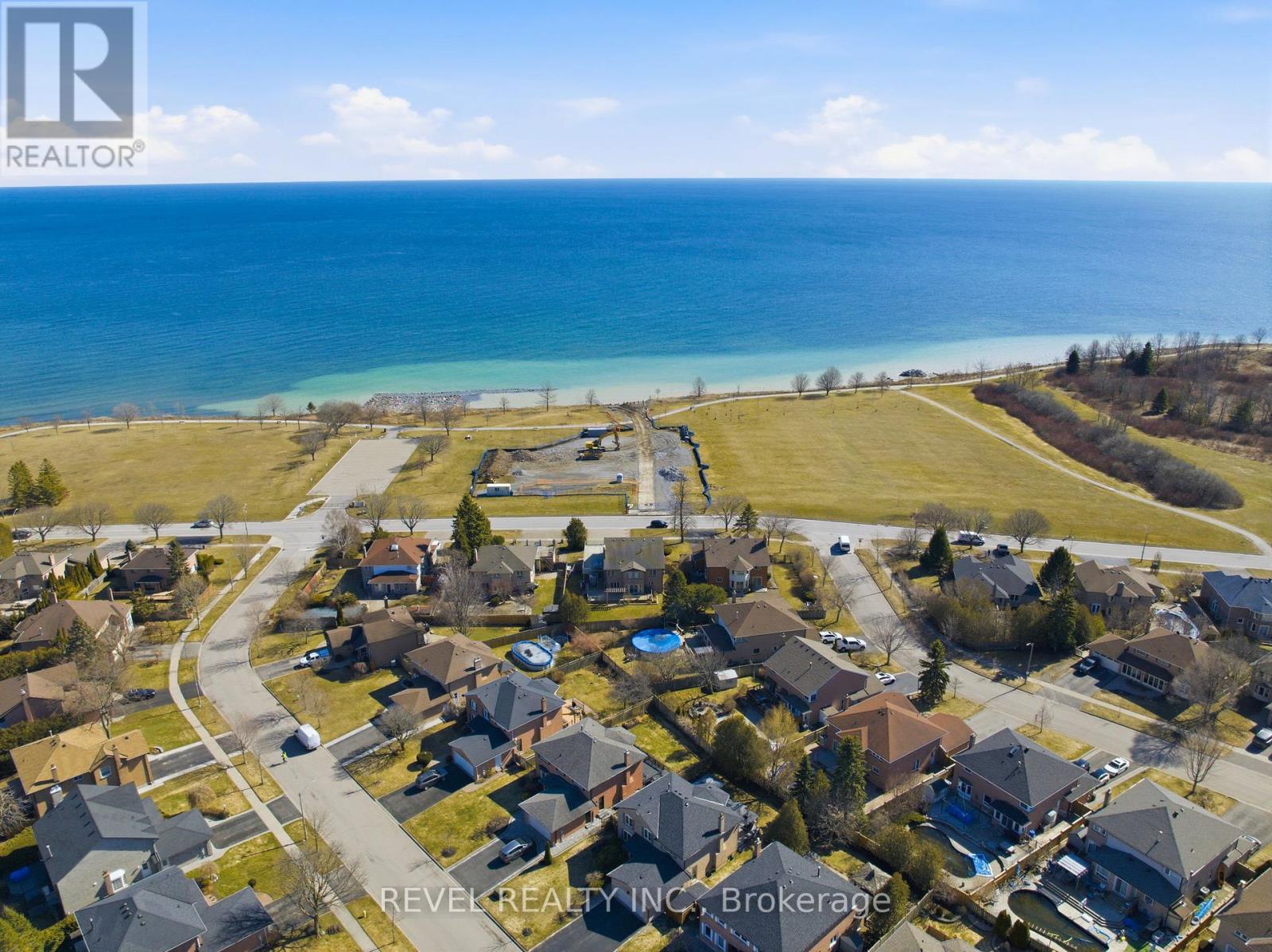 88 Lake Driveway W, Ajax, Ontario  L1S 4T2 - Photo 3 - E12935936