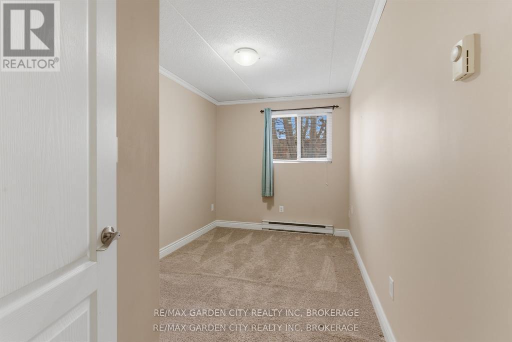 230 - 4658 Drummond Road, Niagara Falls, Ontario  L2E 7E1 - Photo 13 - X12935844