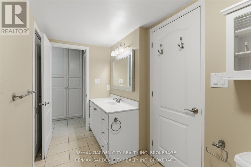 230 - 4658 Drummond Road, Niagara Falls, Ontario  L2E 7E1 - Photo 19 - X12935844