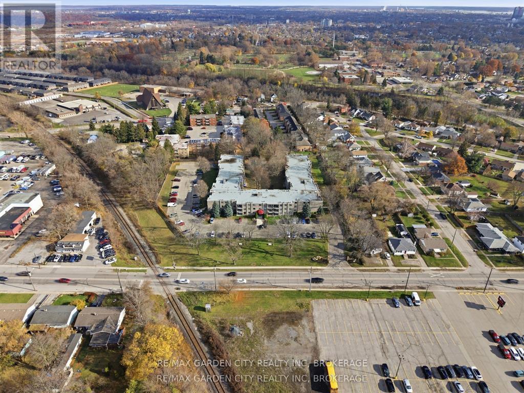 230 - 4658 Drummond Road, Niagara Falls, Ontario  L2E 7E1 - Photo 32 - X12935844